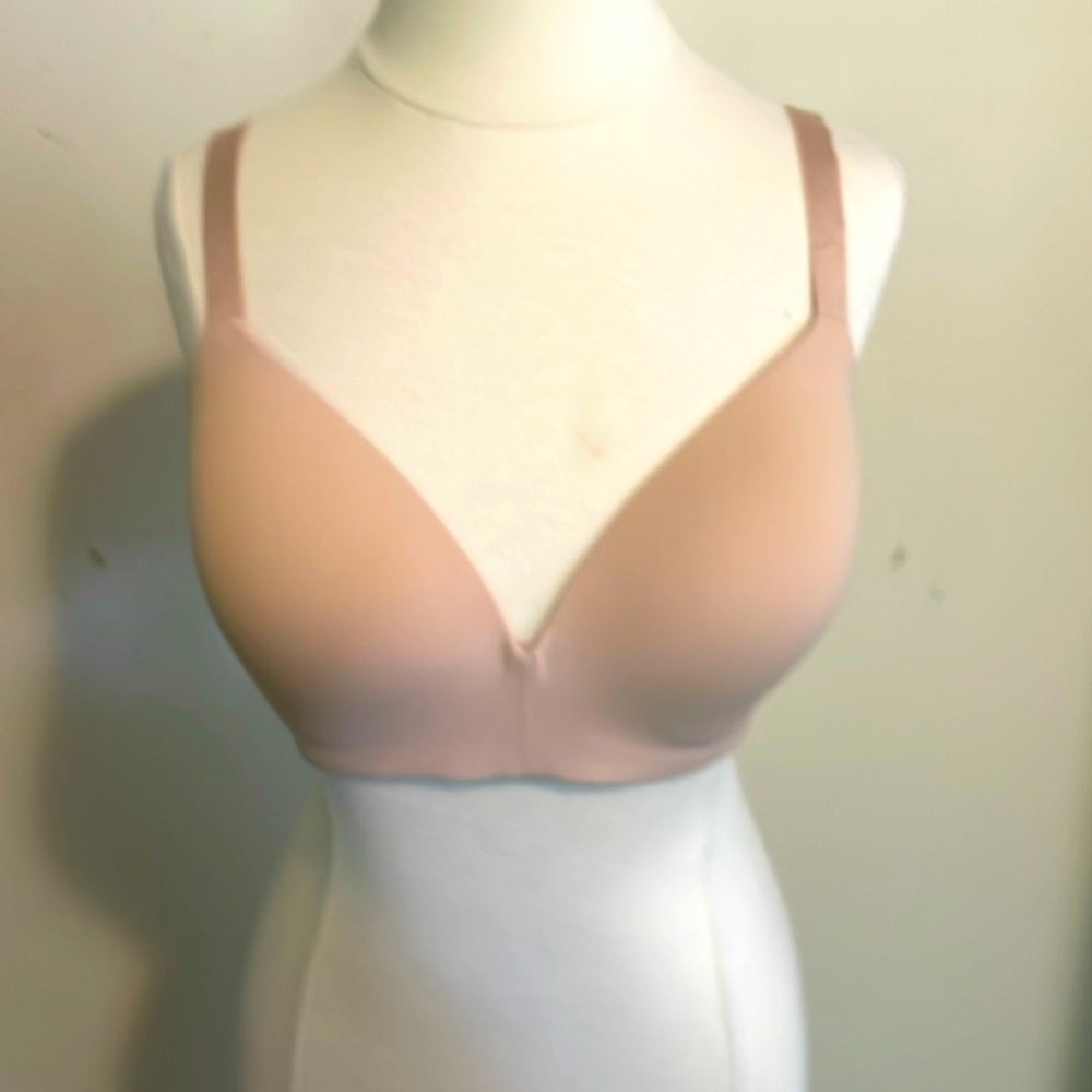 NWT Tommy John comfort smooth lightly lined wireless bra size 36C